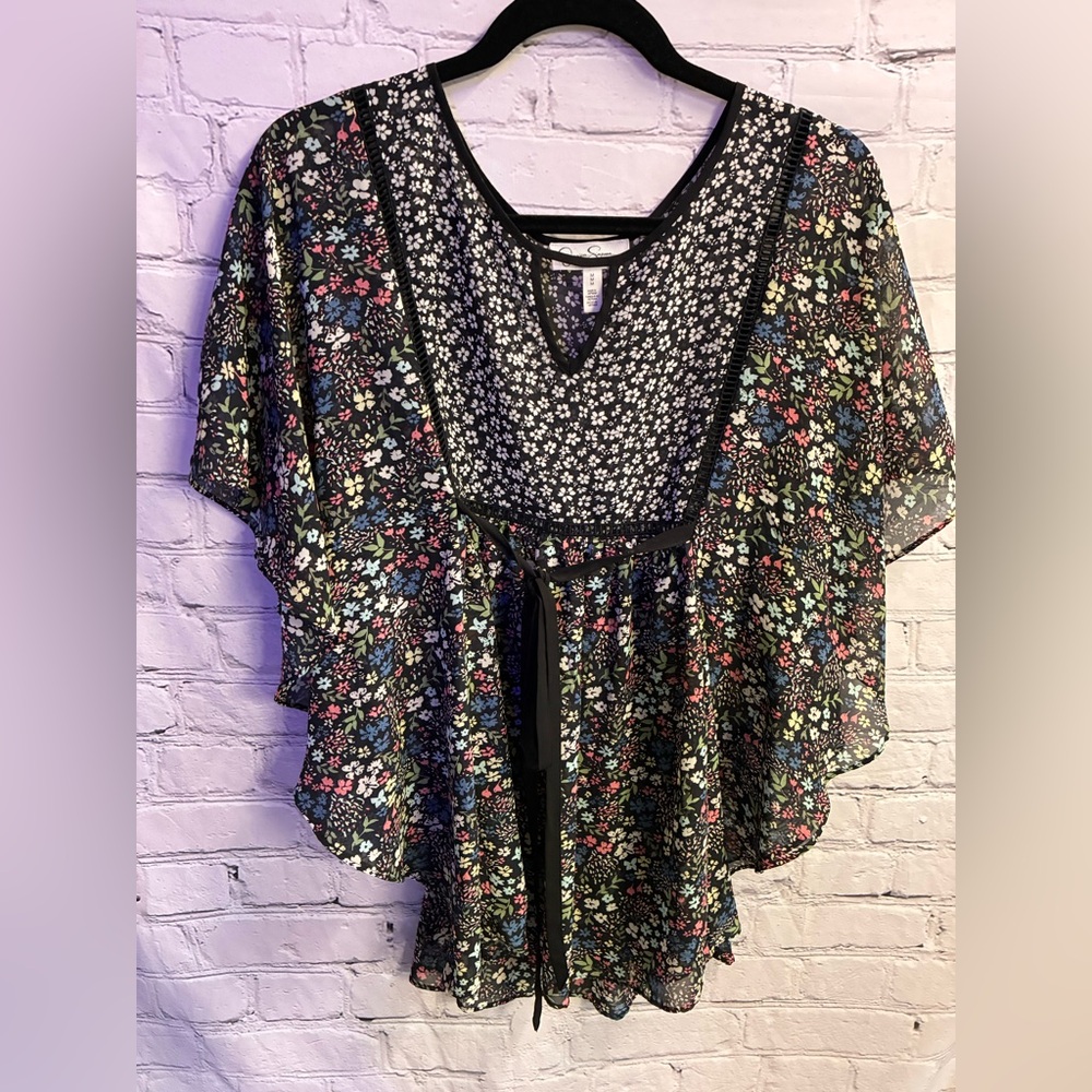5/$20 Jessica Simpson Maternity Sheer‎ Floral Patchwork Boho Ruffle Frock Top M